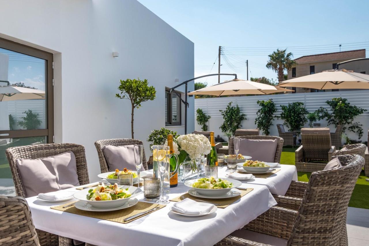 Rooms At Villa Amour Cyprus Вороклини Екстериор снимка