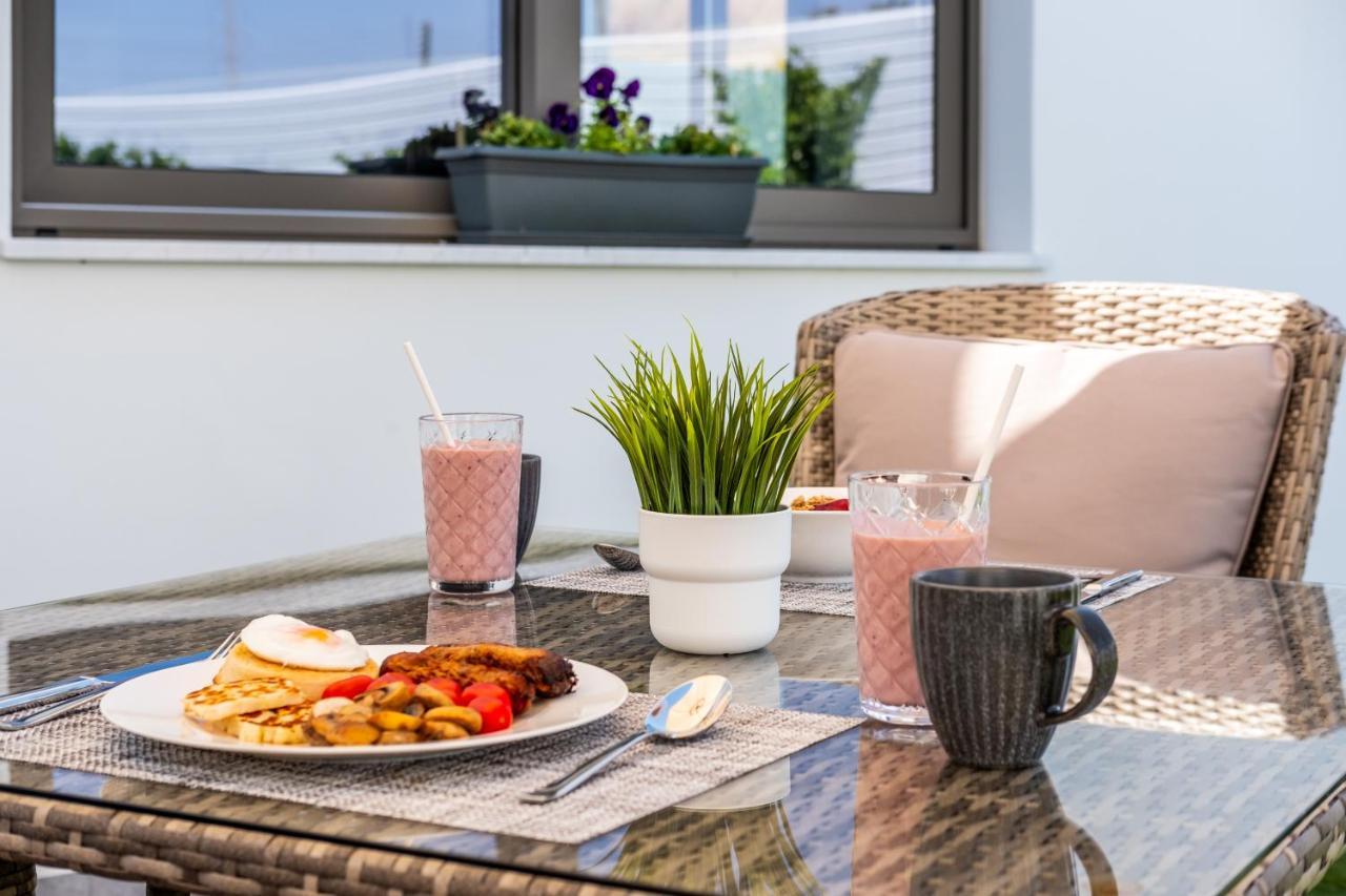 Rooms At Villa Amour Cyprus Вороклини Екстериор снимка