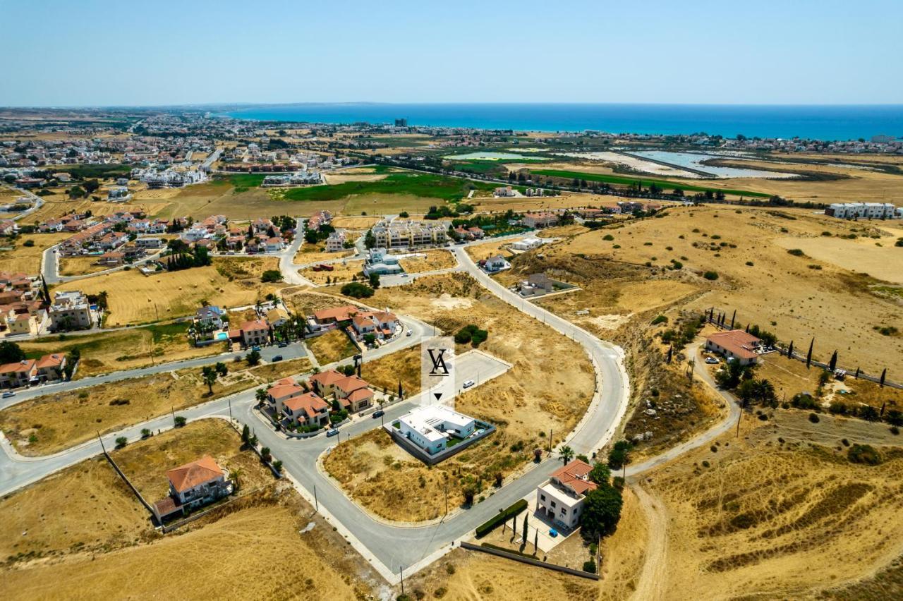 Rooms At Villa Amour Cyprus Вороклини Екстериор снимка