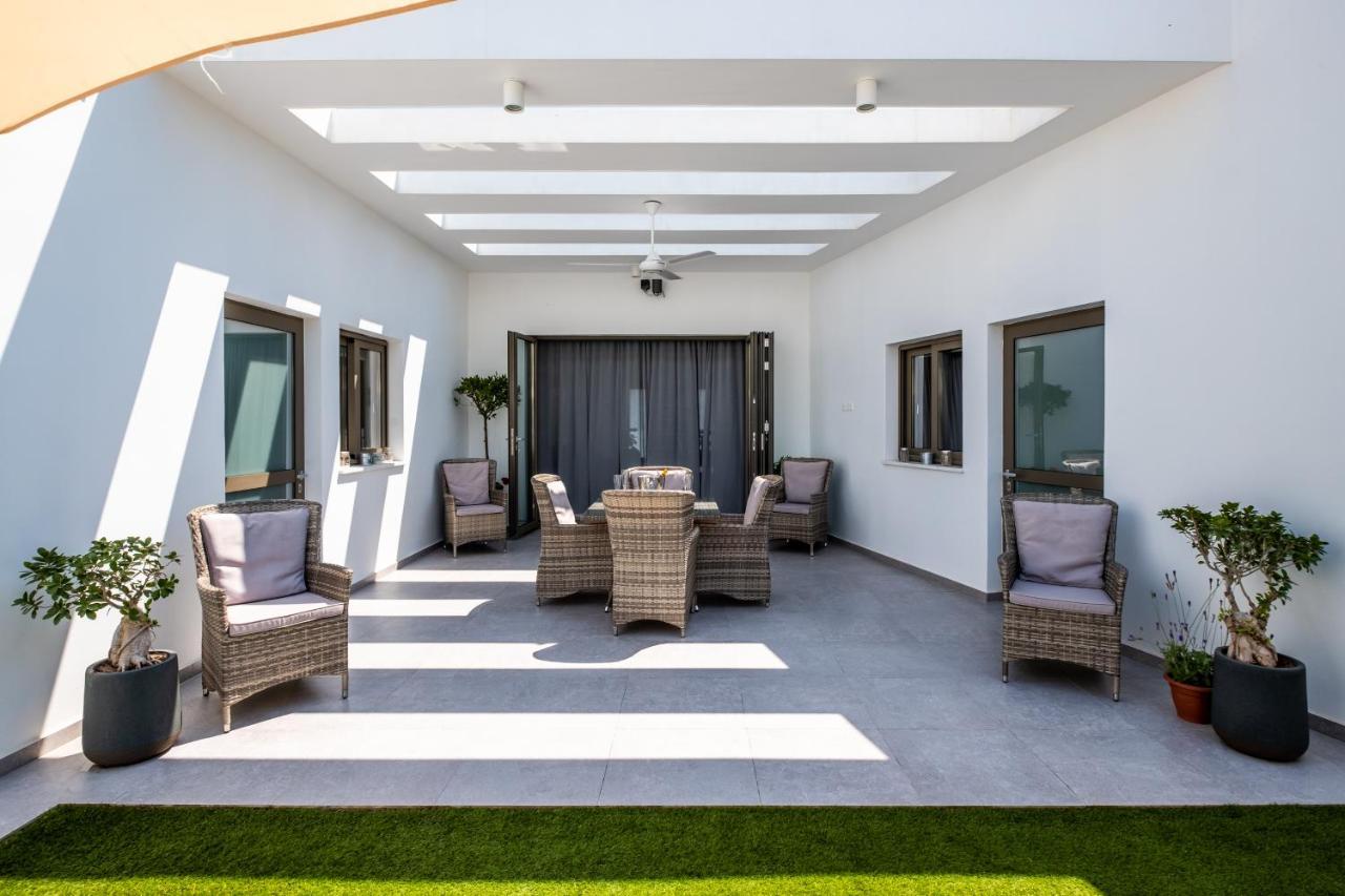 Rooms At Villa Amour Cyprus Вороклини Екстериор снимка