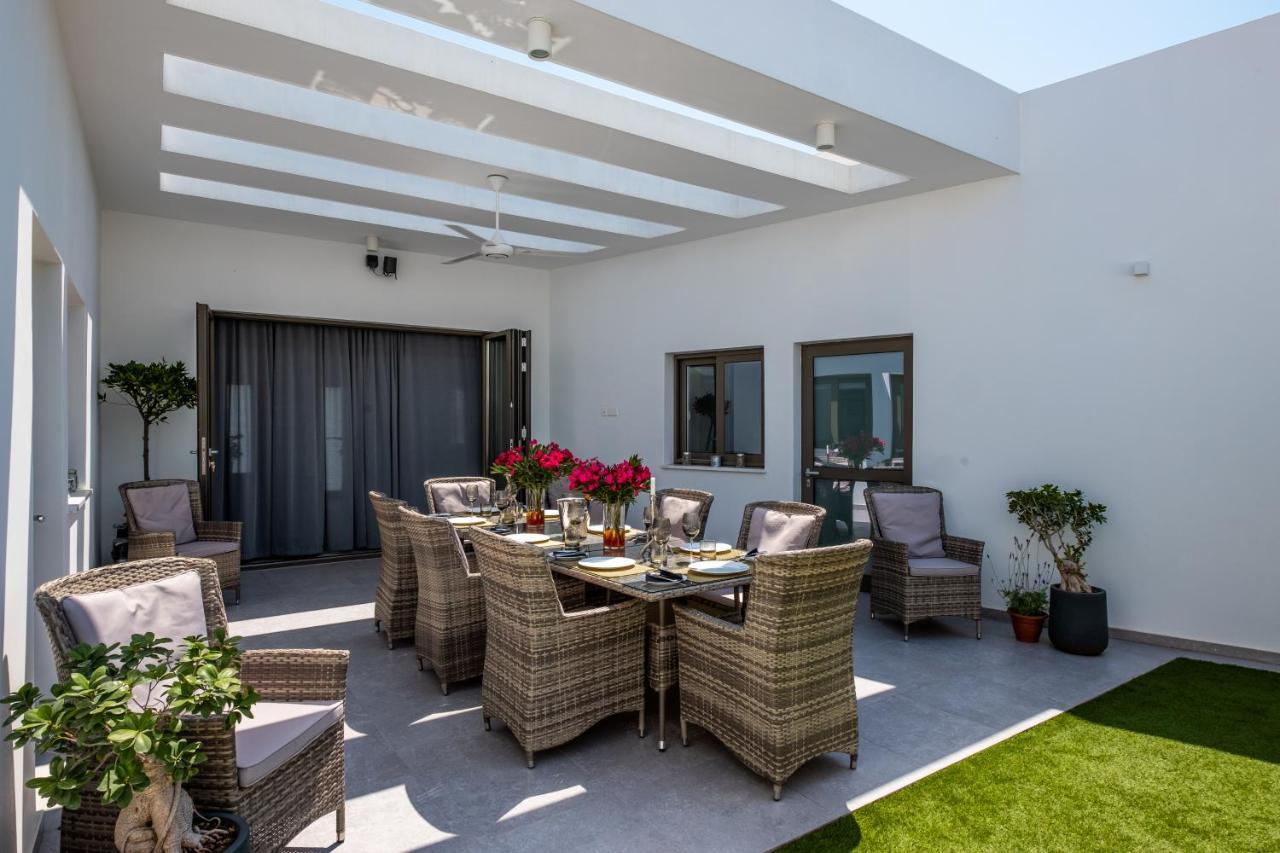Rooms At Villa Amour Cyprus Вороклини Екстериор снимка