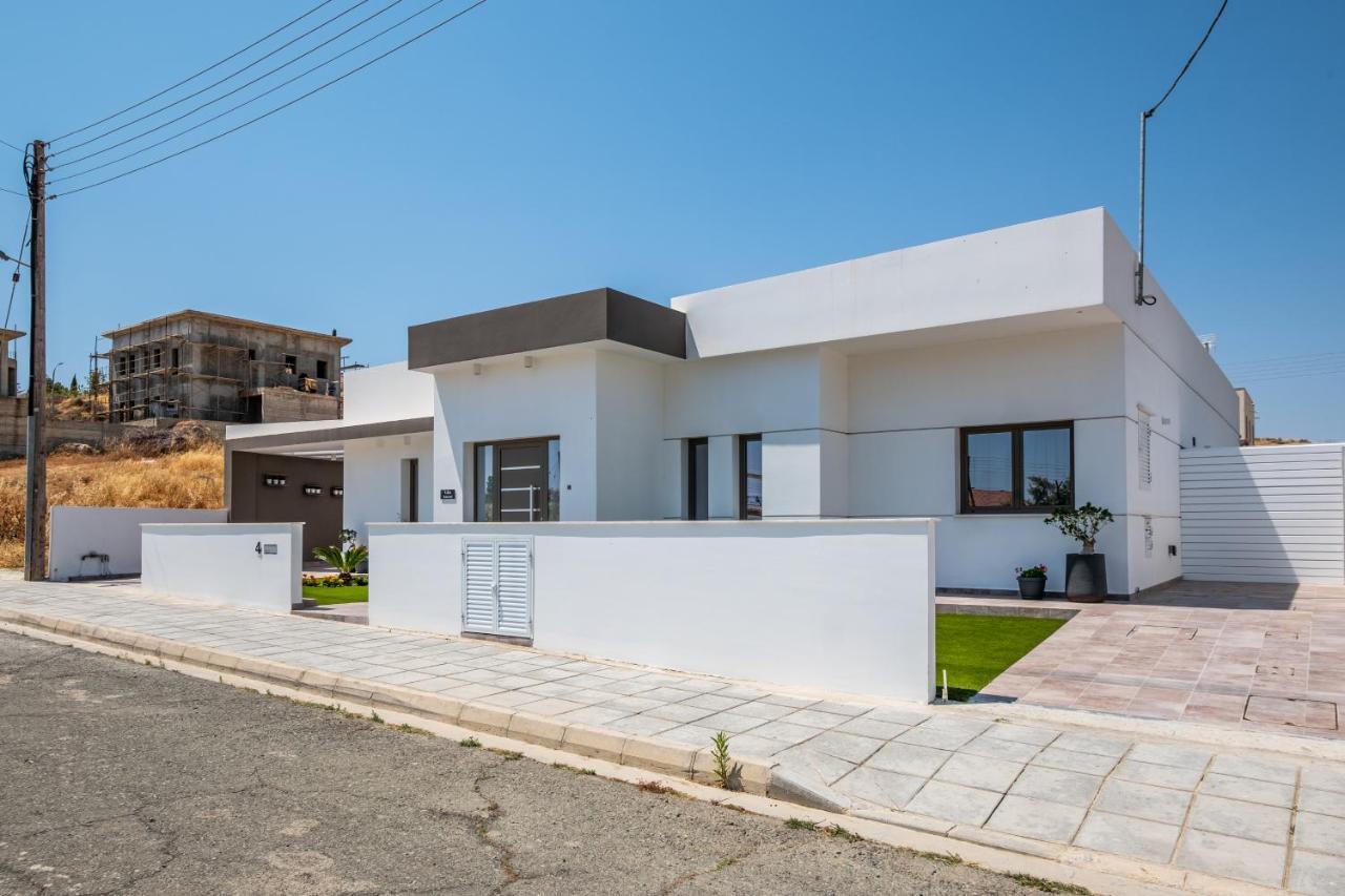 Rooms At Villa Amour Cyprus Вороклини Екстериор снимка